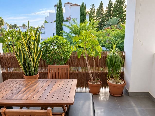 1 Zimmer Apartment zu verkaufen in Puerto Banus, Marbella mit Pool Garage - 445.000 € (Ref: 10179519)