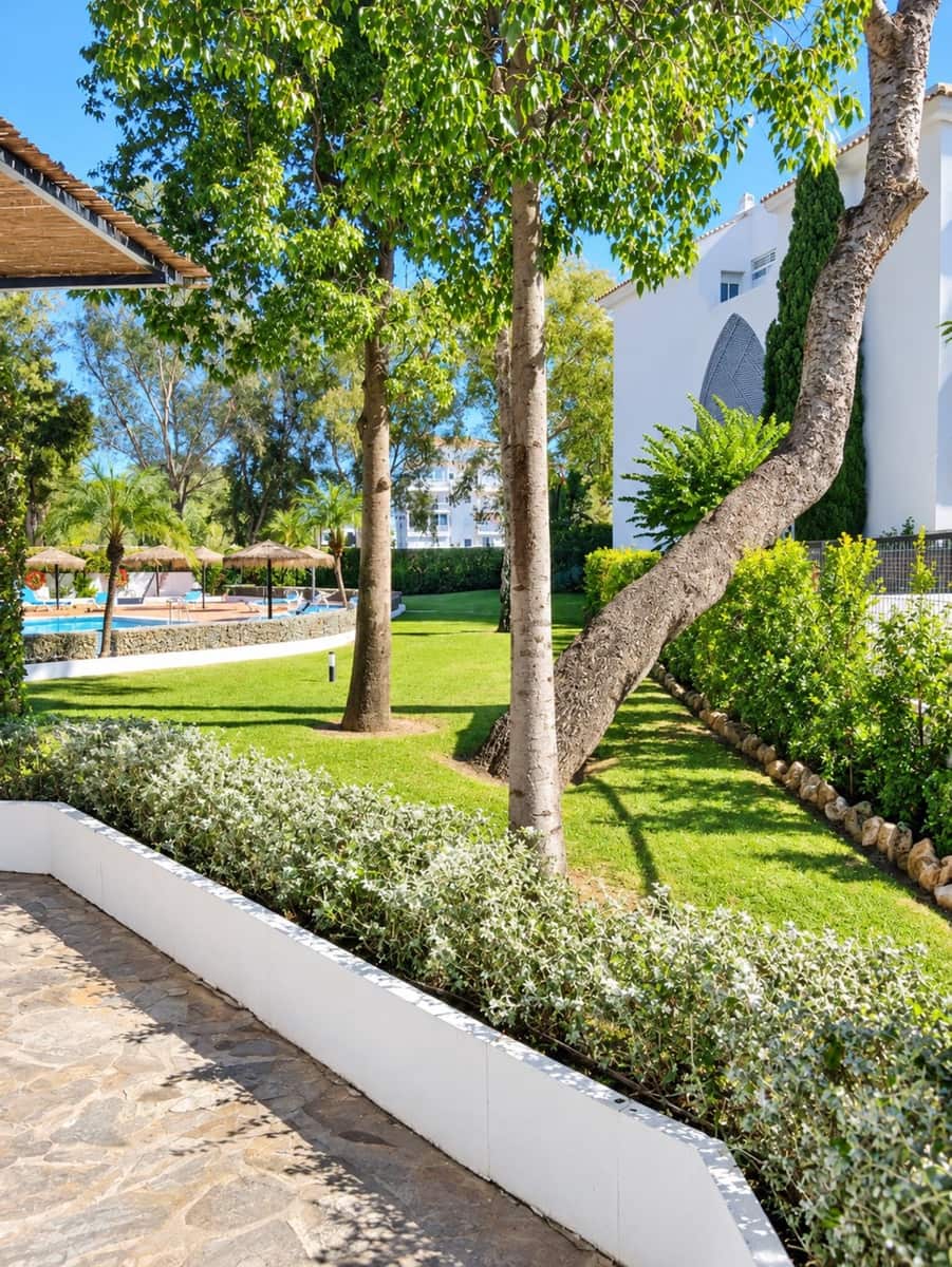1 chambre Appartement à vendre à Puerto Banus avec piscine garage - 445 000 € (Ref: 10179519)