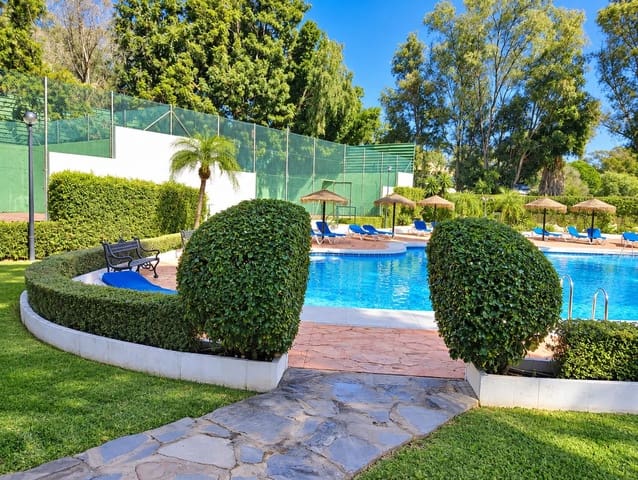 1 Zimmer Apartment zu verkaufen in Puerto Banus, Marbella mit Pool Garage - 445.000 € (Ref: 10179519)