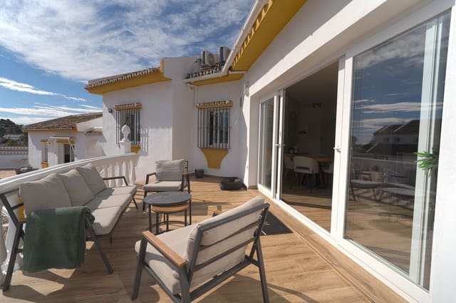 Chalet de 5 habitaciones en Benalmadena Costa, Benalmádena en venta con piscina garaje - 1.395.000 € (Ref: 10179522)