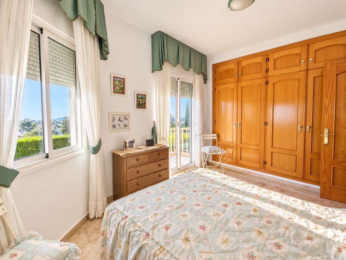 2 soveværelse Byhus til salg i Benalmadena med swimmingpool garage - € 398.000 (Ref: 10179524)