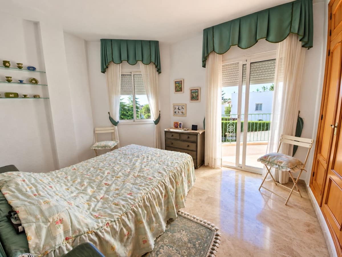2 soveværelse Byhus til salg i Benalmadena med swimmingpool garage - € 398.000 (Ref: 10179524)