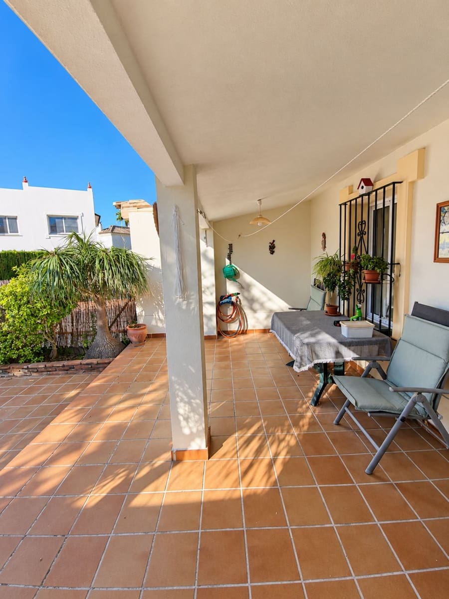 2 soveværelse Byhus til salg i Benalmadena med swimmingpool garage - € 398.000 (Ref: 10179524)