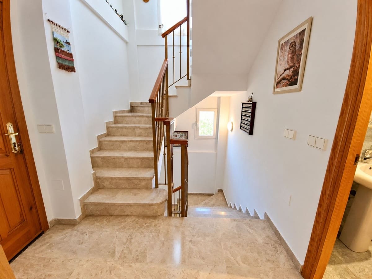 2 soveværelse Byhus til salg i Benalmadena med swimmingpool garage - € 398.000 (Ref: 10179524)
