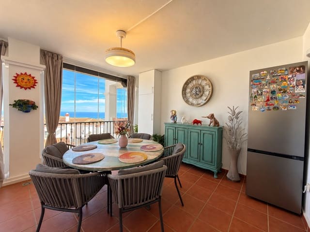 Apartamento de 2 habitaciones en Calahonda, Mijas en venta con piscina garaje - 450.000 € (Ref: 10179525)