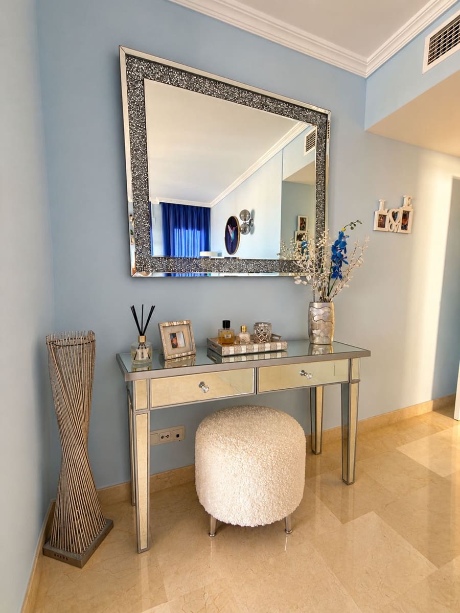 Apartamento de 2 habitaciones en Calahonda en venta con piscina garaje - 450.000 € (Ref: 10179525)