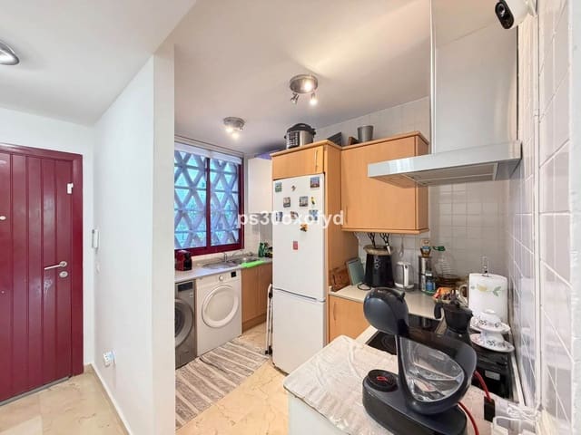 2 soveværelse Lejlighed til salg i La Duquesa / Puerto de la Duquesa, Manilva med swimmingpool garage - € 270.000 (Ref: 10179527)