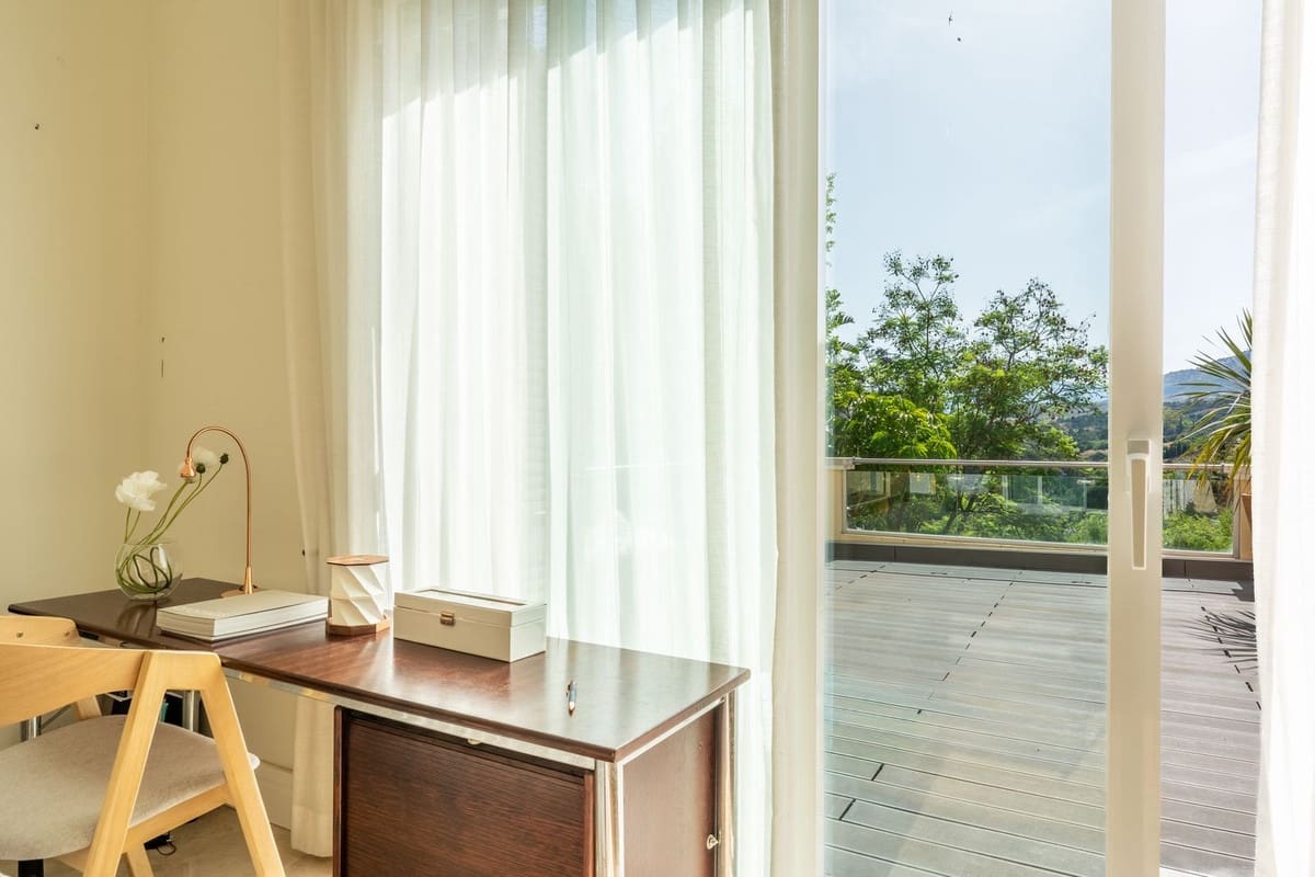 Chalet de 3 habitaciones en La Quinta en venta con piscina garaje - 2.890.000 € (Ref: 10179528)