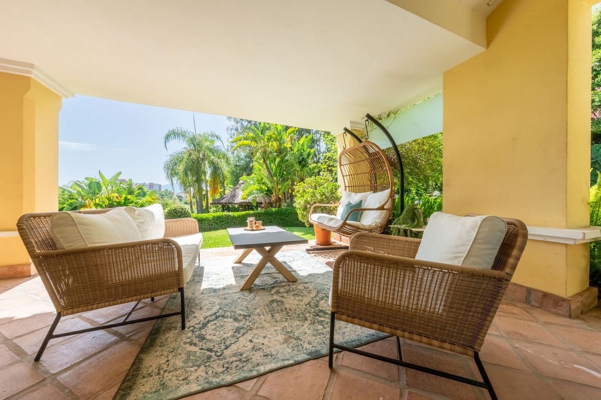 Chalet de 3 habitaciones en La Quinta en venta con piscina garaje - 2.890.000 € (Ref: 10179528)