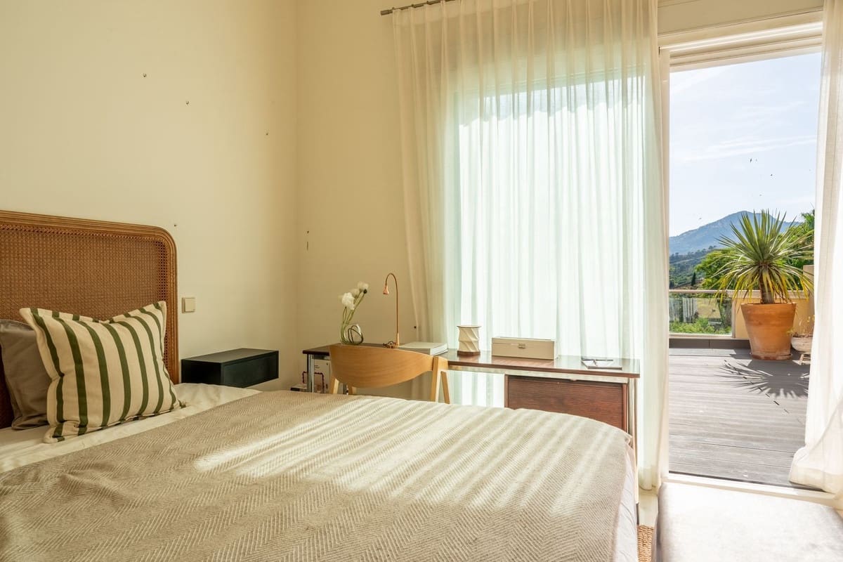 Chalet de 3 habitaciones en La Quinta en venta con piscina garaje - 2.890.000 € (Ref: 10179528)