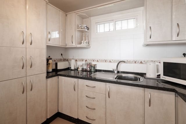 1 soverom Leilighet til salgs i Benalmadena Costa, Benalmádena med svømmebasseng - € 249 000 (Ref: 10179529)