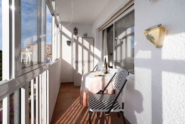1 soverom Leilighet til salgs i Benalmadena Costa, Benalmádena med svømmebasseng - € 249 000 (Ref: 10179529)