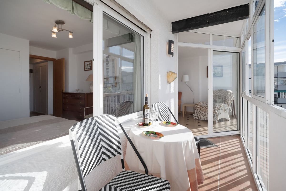 1 soverom Leilighet til salgs i Benalmadena Costa med svømmebasseng - € 249 000 (Ref: 10179529)