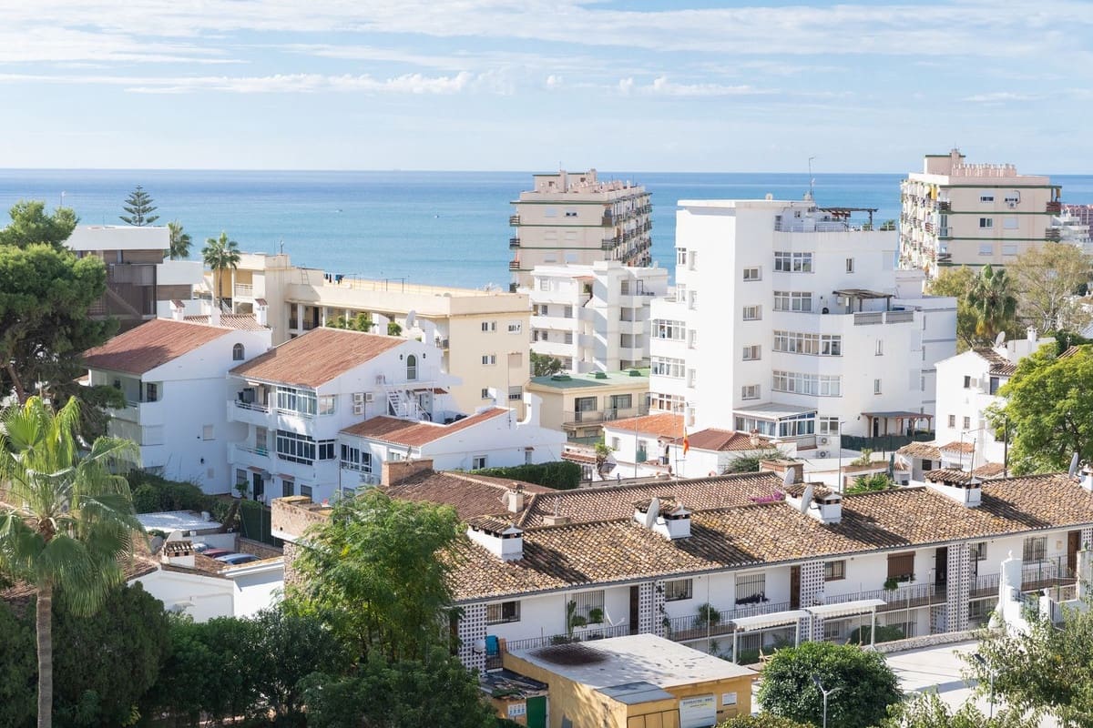 1 soverom Leilighet til salgs i Benalmadena Costa med svømmebasseng - € 249 000 (Ref: 10179529)