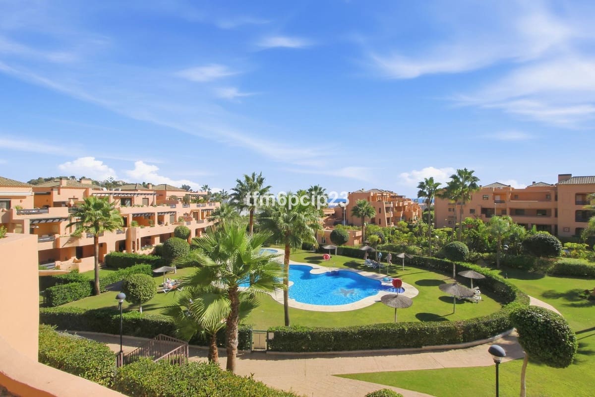 2 chambre Appartement à vendre à Bahia de Casares avec piscine garage - 390 000 € (Ref: 10179530)