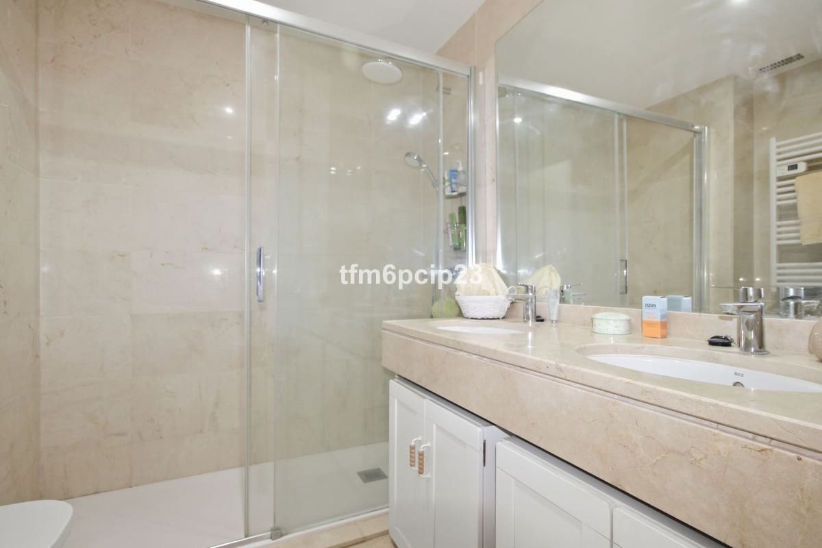 2 chambre Appartement à vendre à Bahia de Casares avec piscine garage - 390 000 € (Ref: 10179530)