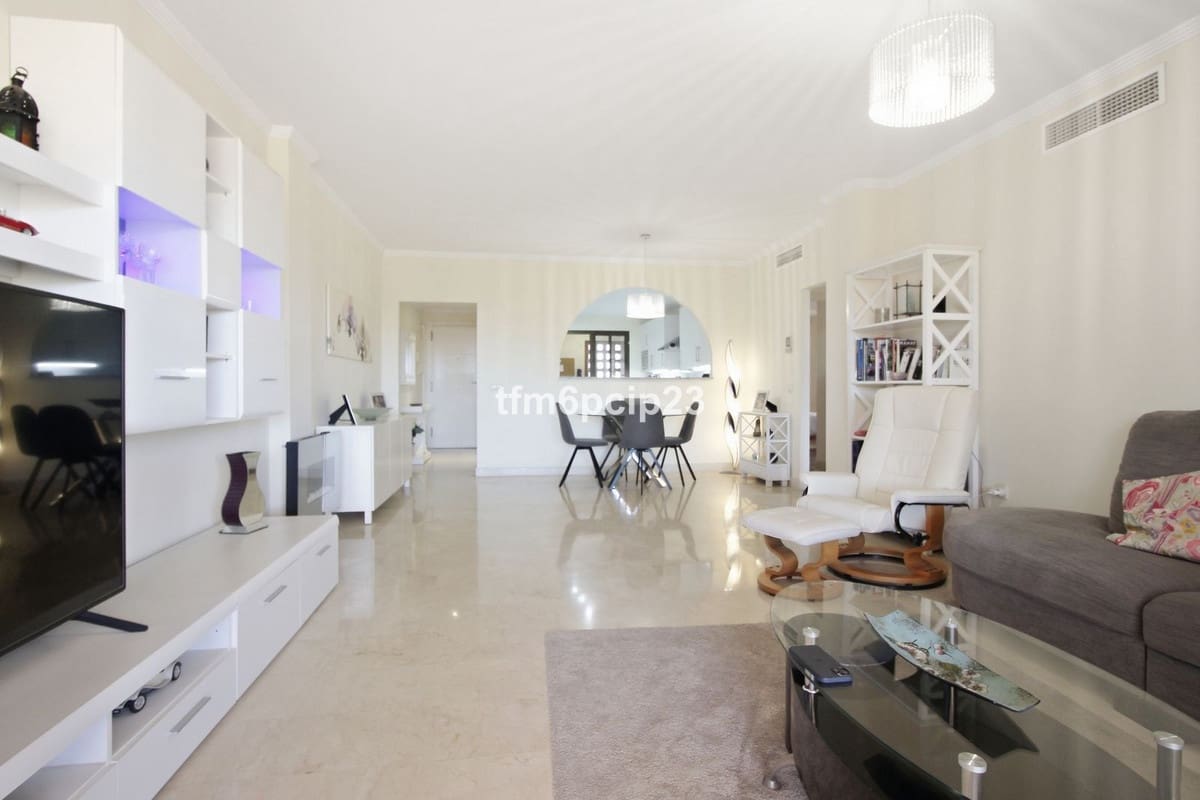 2 Zimmer Apartment zu verkaufen in Bahia de Casares mit Pool Garage - 390.000 € (Ref: 10179530)