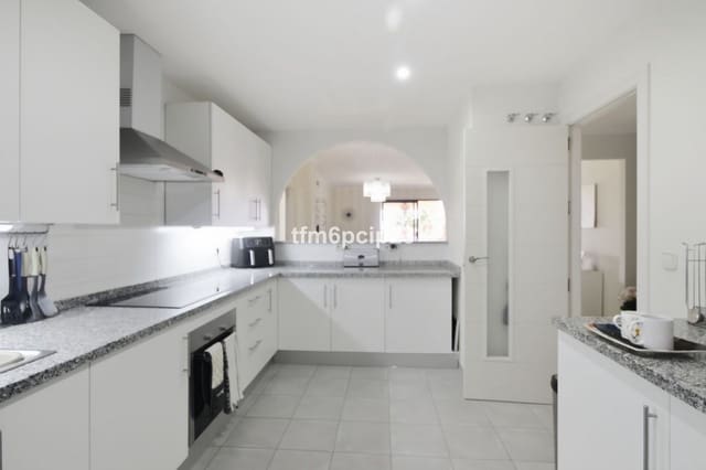 2 soverom Leilighet til salgs i Bahia de Casares, Casares med svømmebasseng garasje - € 390 000 (Ref: 10179530)