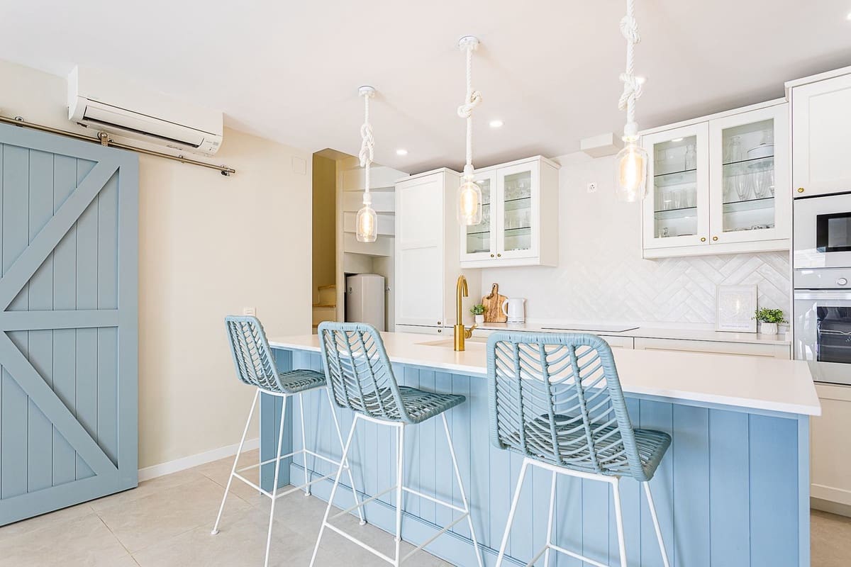 Casa de 1 habitación en Manilva en venta con piscina - 330.000 € (Ref: 10179534)