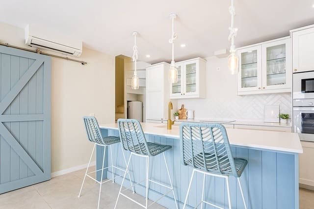 Casa de 1 habitación en Manilva en venta con piscina - 330.000 € (Ref: 10179534)