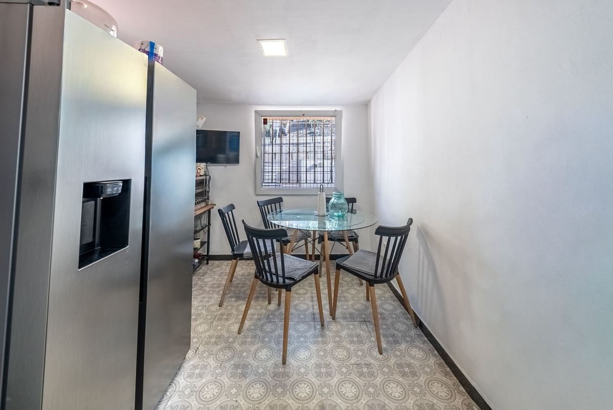 6 soveværelse Semi-Rækkehus til salg i Alhaurin de la Torre med swimmingpool garage - € 535.000 (Ref: 10179539)