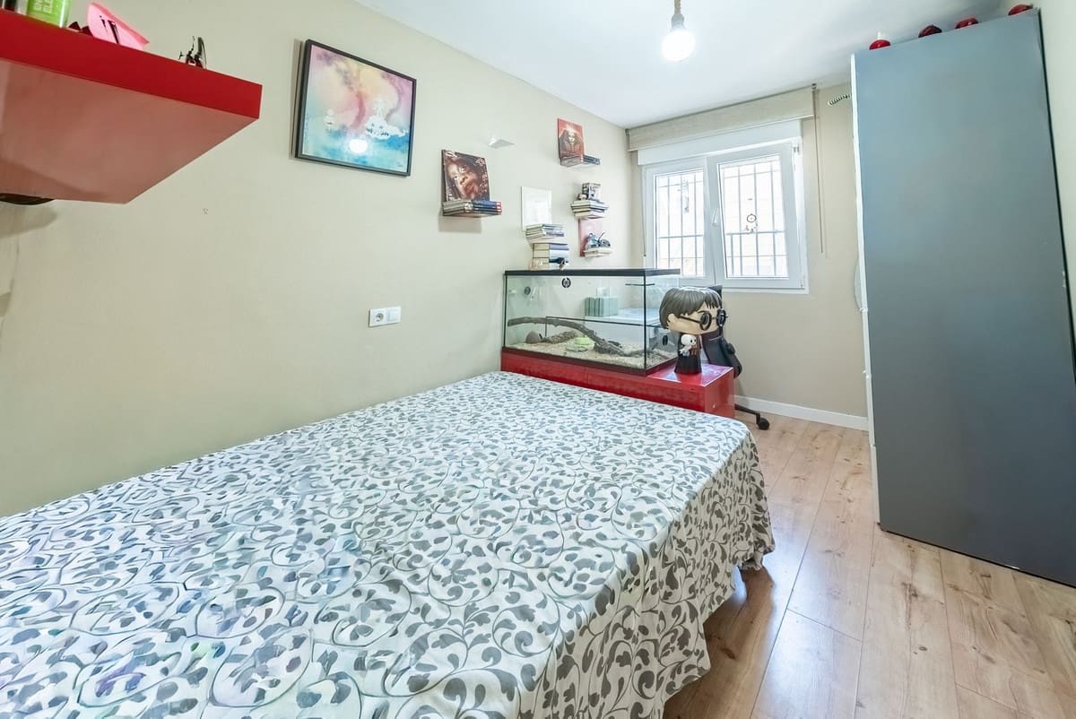 6 soveværelse Semi-Rækkehus til salg i Alhaurin de la Torre med swimmingpool garage - € 535.000 (Ref: 10179539)