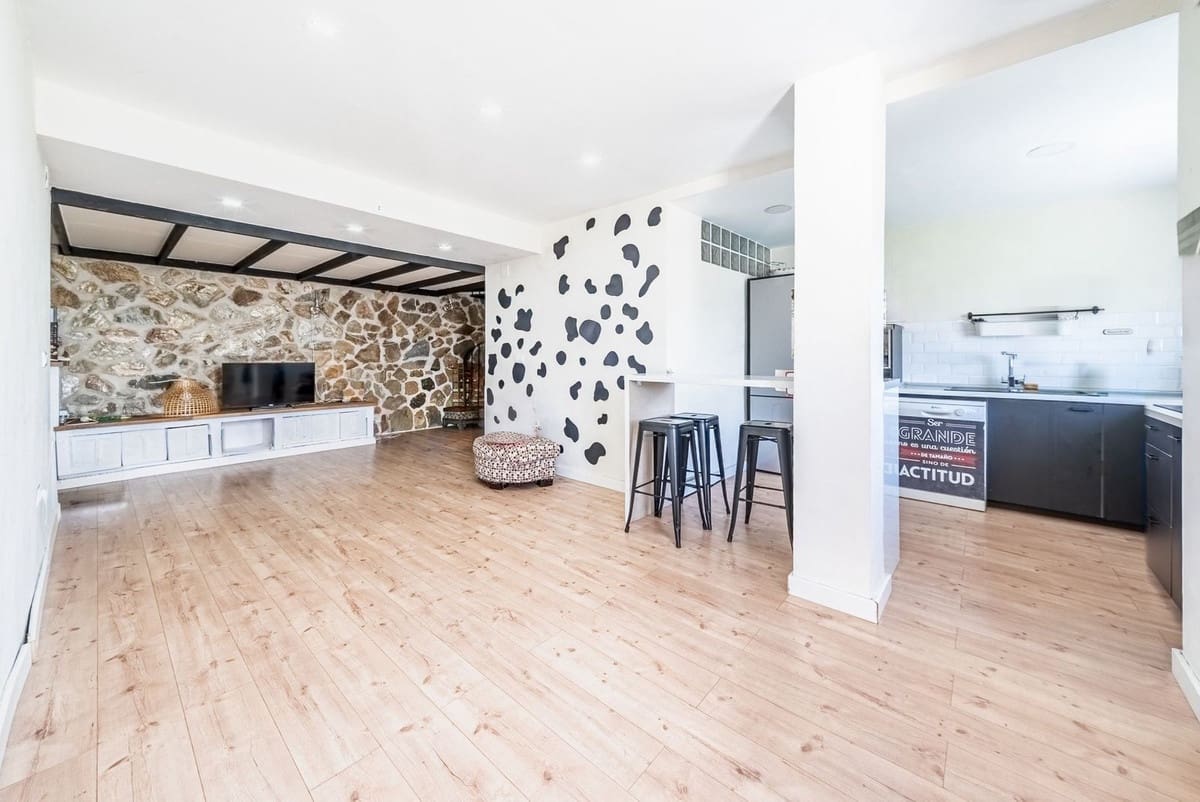 6 soveværelse Semi-Rækkehus til salg i Alhaurin de la Torre med swimmingpool garage - € 535.000 (Ref: 10179539)