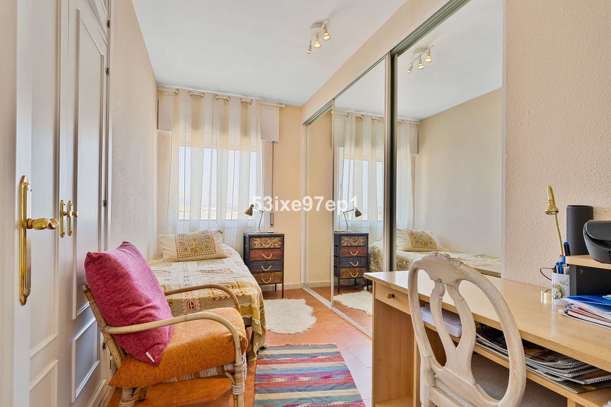4 Zimmer Apartment zu verkaufen in Fuengirola mit Garage - 649.000 € (Ref: 10179542)
