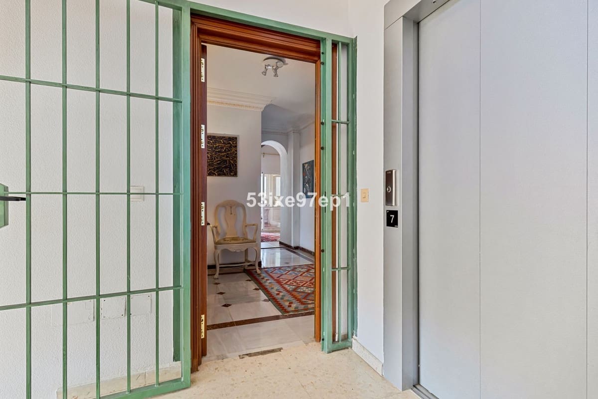 4 Zimmer Apartment zu verkaufen in Fuengirola mit Garage - 649.000 € (Ref: 10179542)