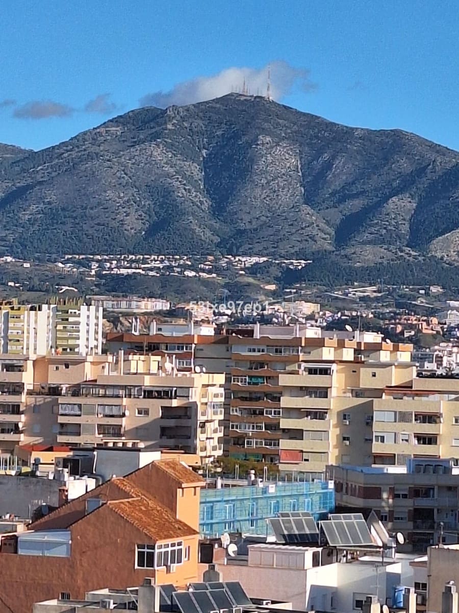 4 Zimmer Apartment zu verkaufen in Fuengirola mit Garage - 649.000 € (Ref: 10179542)