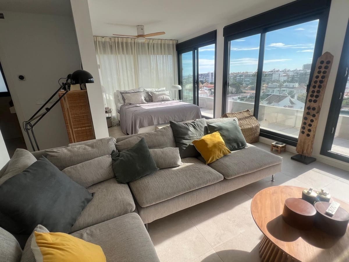 4 Zimmer Apartment zu verkaufen in Torremolinos mit Pool Garage - 1.320.000 € (Ref: 10181693)