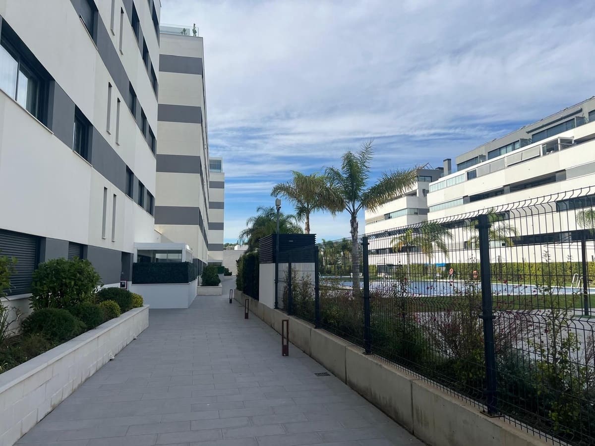 4 Zimmer Apartment zu verkaufen in Torremolinos mit Pool Garage - 1.320.000 € (Ref: 10181693)