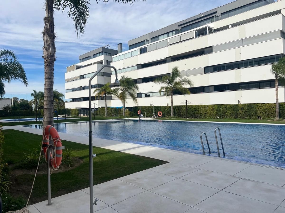 4 Zimmer Apartment zu verkaufen in Torremolinos mit Pool Garage - 1.320.000 € (Ref: 10181693)