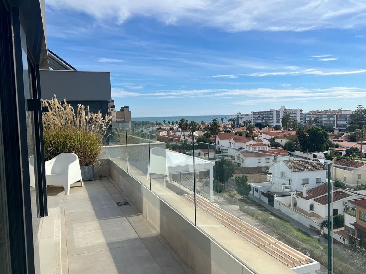 4 Zimmer Apartment zu verkaufen in Torremolinos mit Pool Garage - 1.320.000 € (Ref: 10181693)