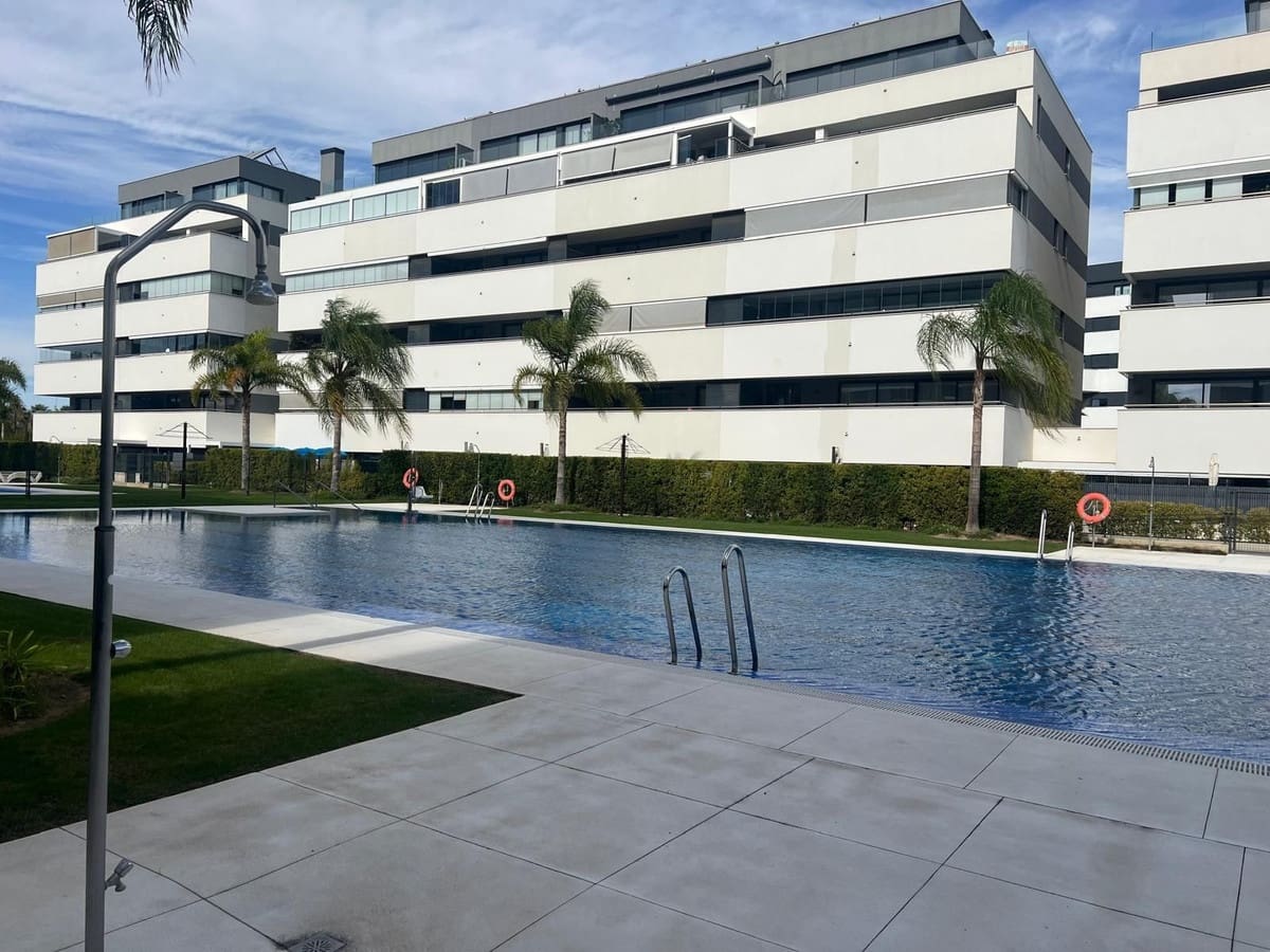 4 Zimmer Apartment zu verkaufen in Torremolinos mit Pool Garage - 1.320.000 € (Ref: 10181693)