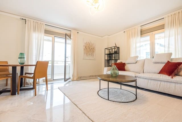 2 bedroom Apartment for sale in Puerto Banus, Marbella with pool garage - € 730,000 (Ref: 10181698)