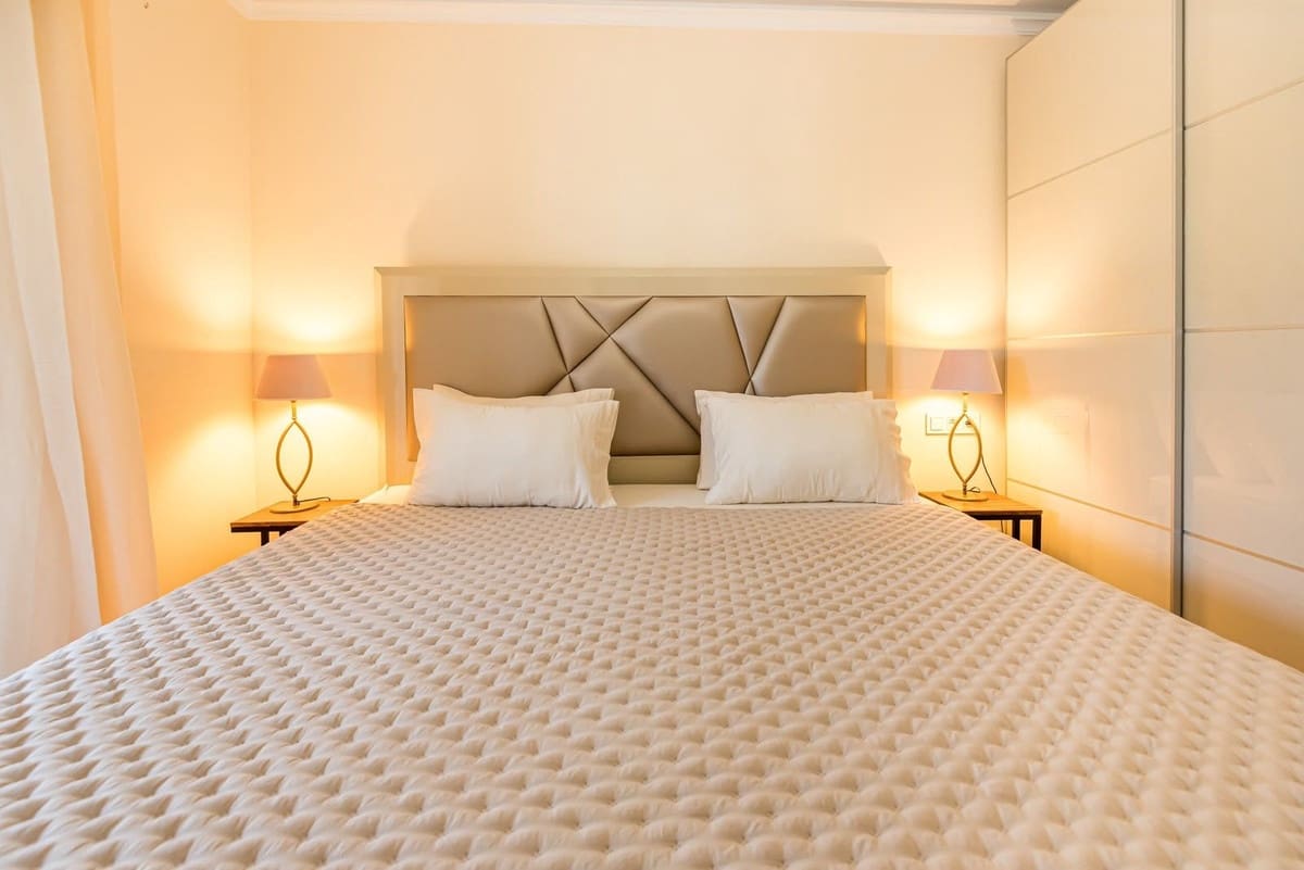 2 bedroom Apartment for sale in Puerto Banus with pool garage - € 730,000 (Ref: 10181698)