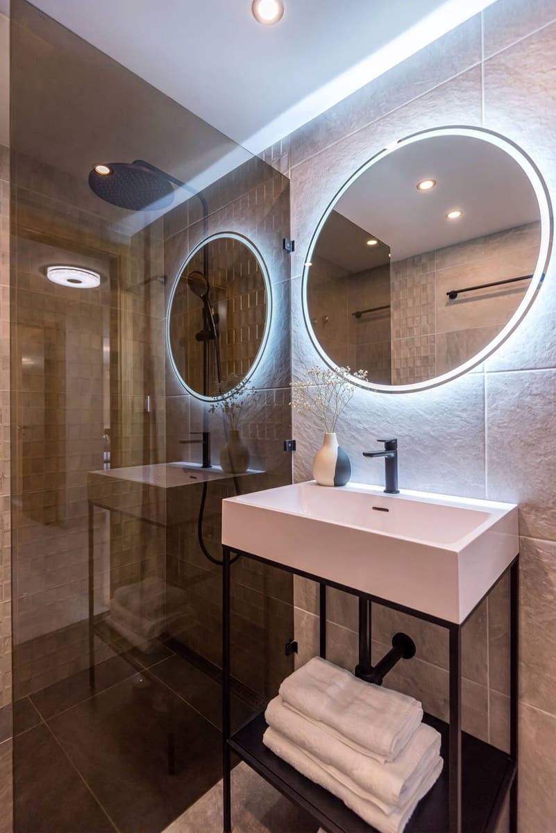 2 bedroom Apartment for sale in Puerto Banus with pool garage - € 730,000 (Ref: 10181698)
