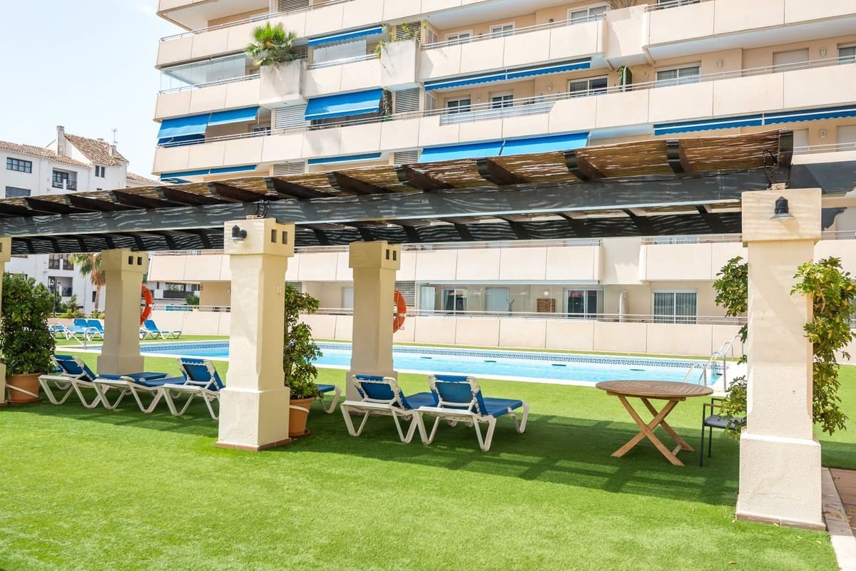 2 bedroom Apartment for sale in Puerto Banus with pool garage - € 730,000 (Ref: 10181698)