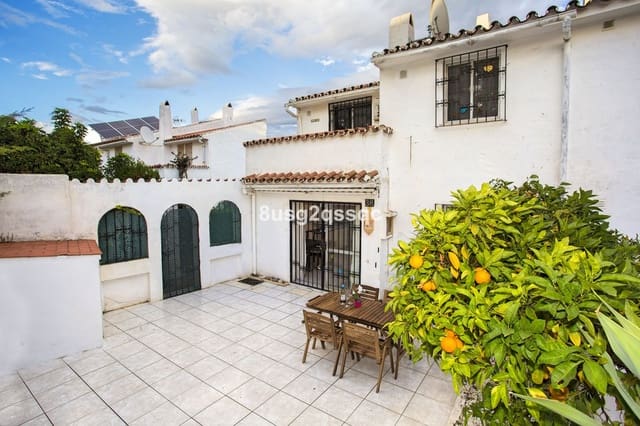 2 bedroom Semi-detached Villa for sale in Atalaya-Isdabe, Estepona with pool - € 300,000 (Ref: 10183711)