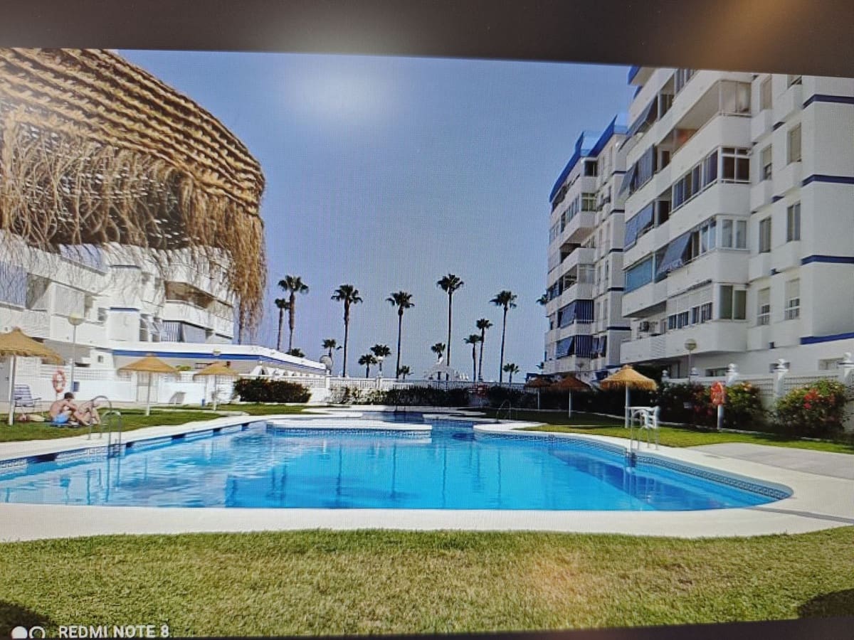 2 bedroom Apartment for sale in Benalmadena Costa with pool garage - € 424,000 (Ref: 10185321)