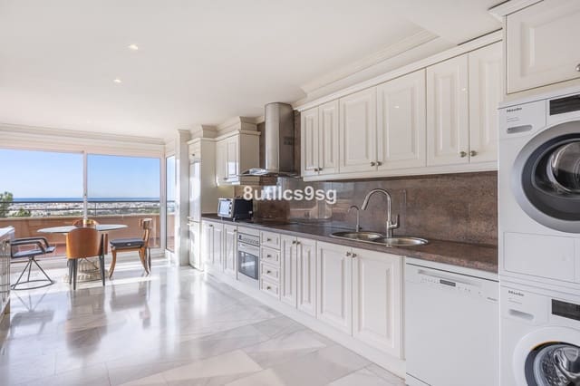4 soveværelse Lejlighed til salg i Nueva Andalucia, Marbella med swimmingpool garage - € 1.599.000 (Ref: 10185330)