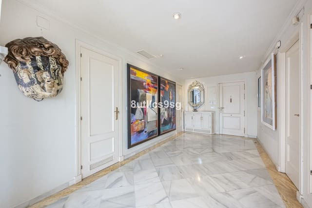 4 soveværelse Lejlighed til salg i Nueva Andalucia, Marbella med swimmingpool garage - € 1.599.000 (Ref: 10185330)
