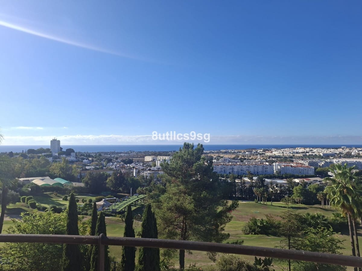 4 soveværelse Lejlighed til salg i Nueva Andalucia med swimmingpool garage - € 1.599.000 (Ref: 10185330)