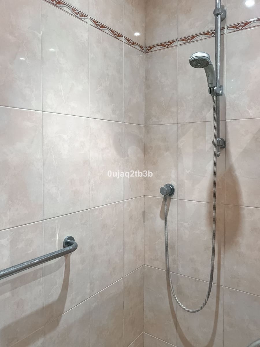 3 makuuhuone Huoneisto myytävänä paikassa Nueva Andalucia mukana uima-altaan - 760 000 € (Ref: 8882280)