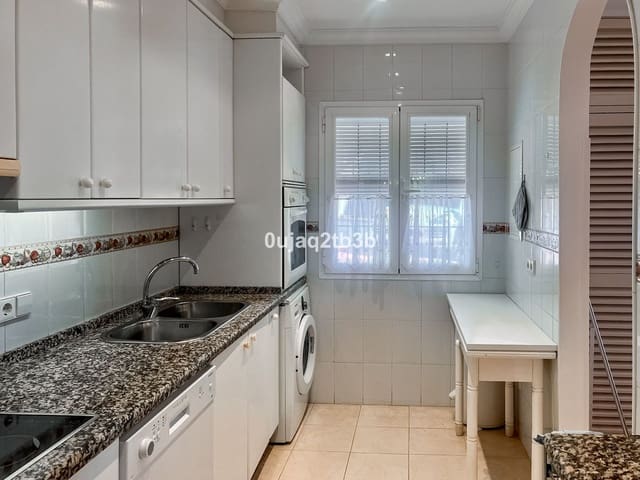 3 makuuhuone Huoneisto myytävänä paikassa Nueva Andalucia, Marbella mukana uima-altaan - 760 000 € (Ref: 8882280)