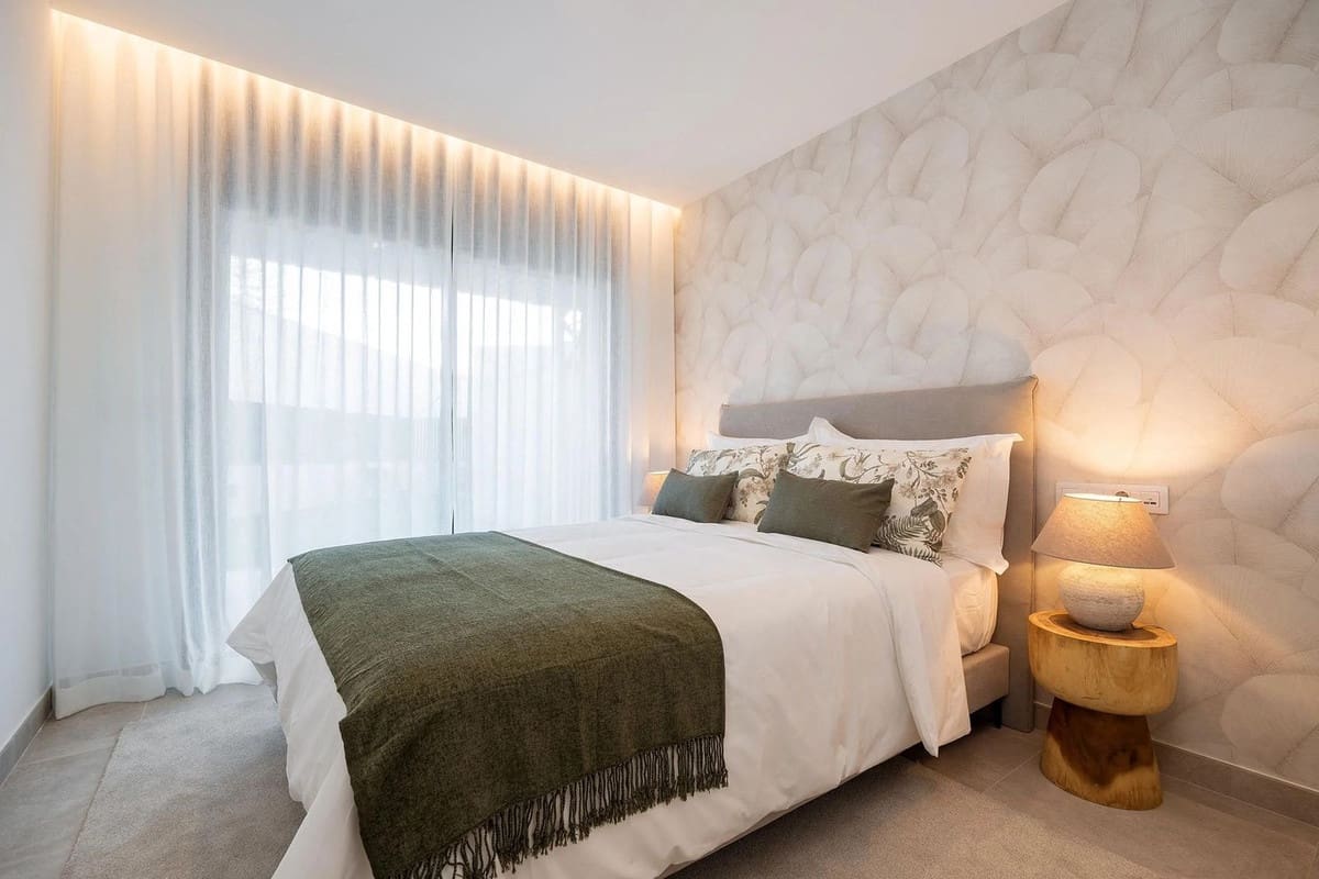 2 makuuhuone Huoneisto myytävänä paikassa Fuengirola mukana uima-altaan - 659 500 € (Ref: 8884937)