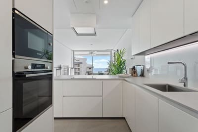 2 soveværelse Penthouse til salg i Fuengirola med swimmingpool - € 899.000 (Ref: 8895376)