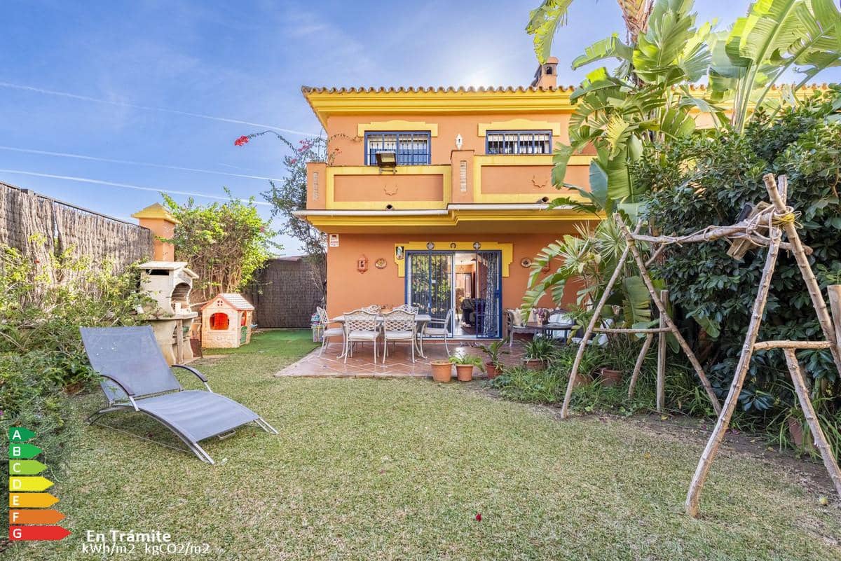 3 soveværelse Byhus til salg i Atalaya-Isdabe med swimmingpool - € 420.000 (Ref: 8900493)