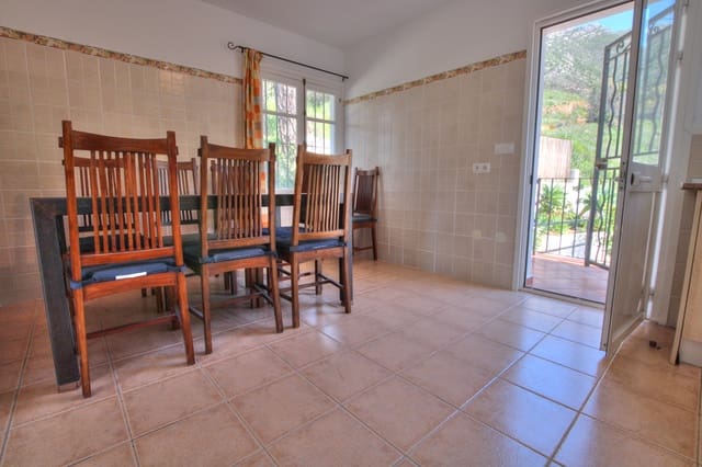 4 Zimmer Villa zu verkaufen in Valtocado - La Alquería - La Atalaya, Mijas mit Pool Garage - 699.000 € (Ref: 8992873)